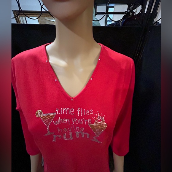 “Time Flies when you’re having Rum” 3/4 length sleeves red r-shirt. Sz M - Picture 2 of 4